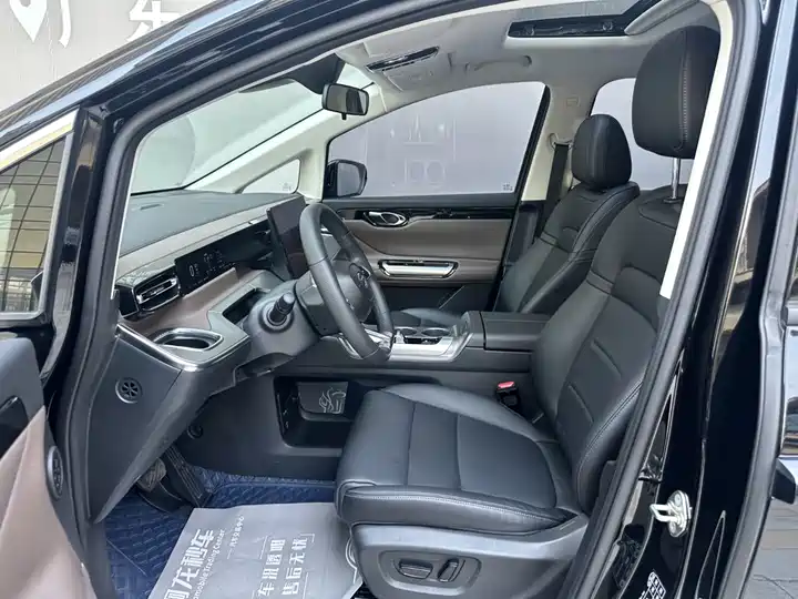 Trumpchi E8, фото 11
