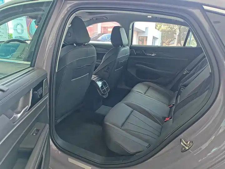 Volkswagen Passat, фото 6