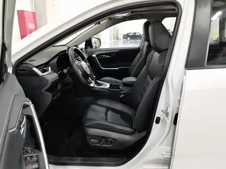 Toyota RAV4, фото 11