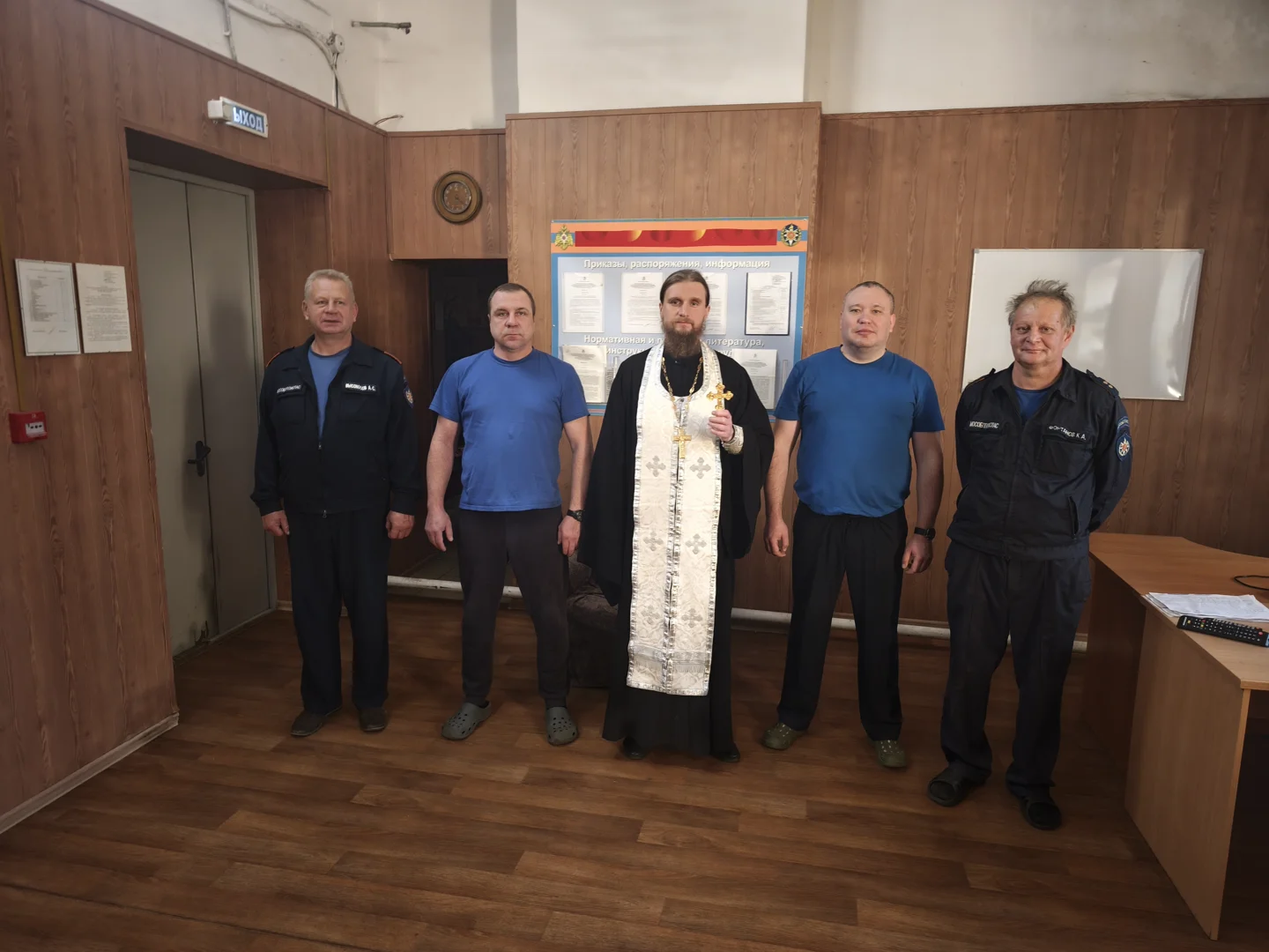Молебное пение в пожарной части