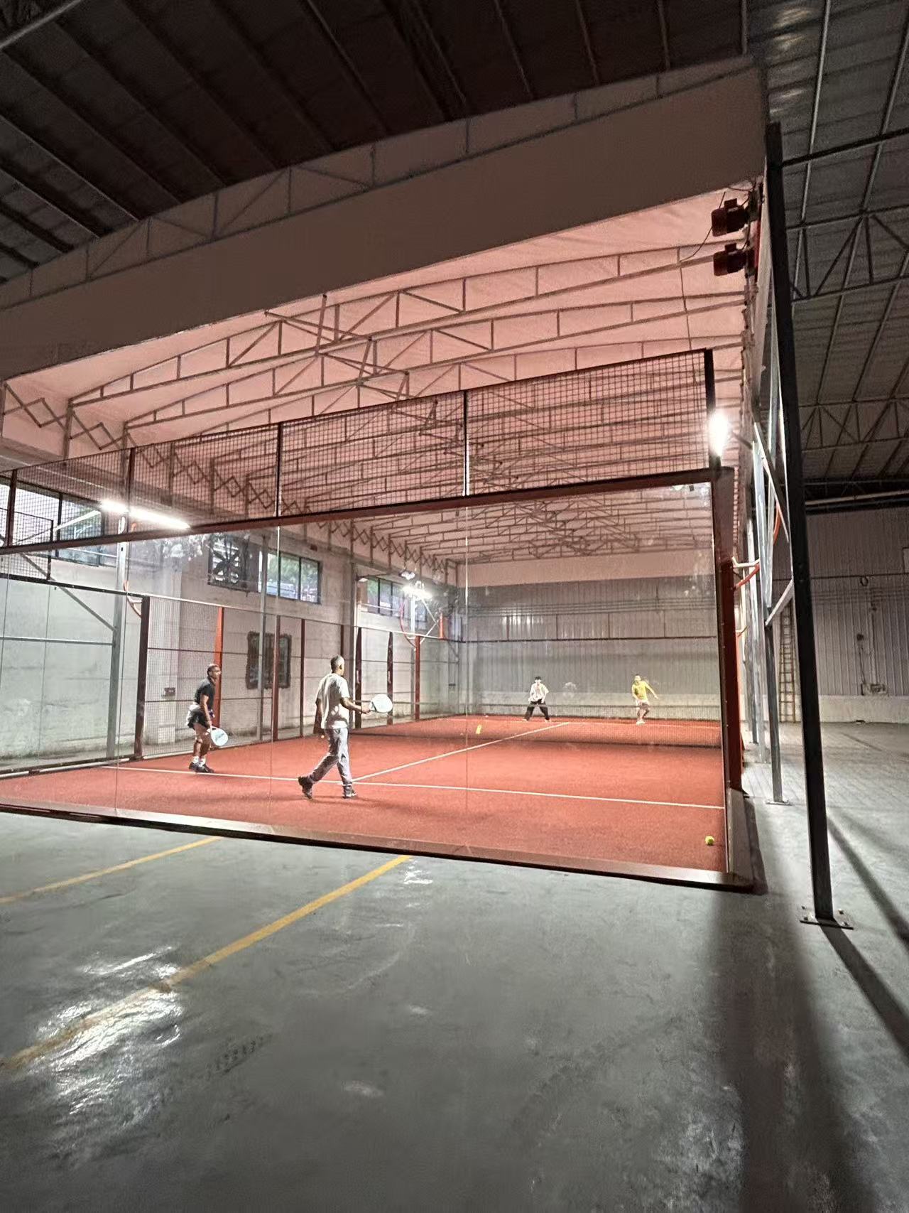 Panoramic корт для падела Ros-padel (класс Премиум) — для игры два на два 10×20 м