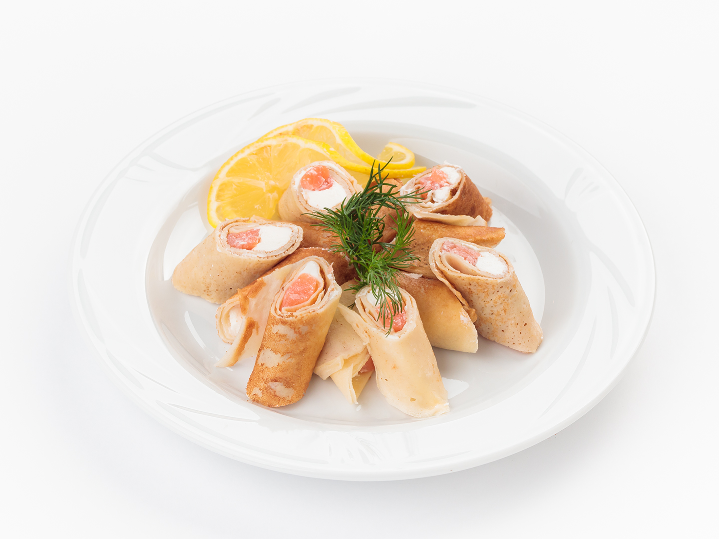 Блинчики с лососем и сыром
