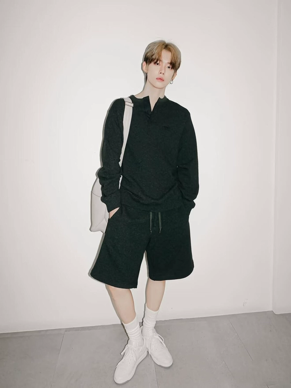 Ёнджун TXT | Лонгслив M-XL (CLO-TXT-LS-YEONJUN)