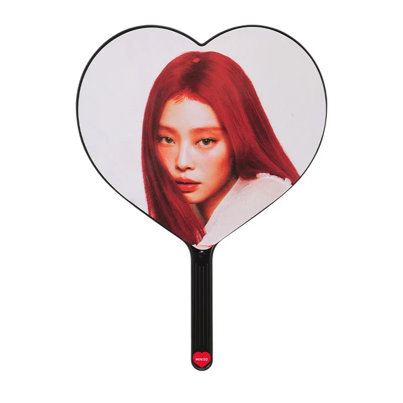 JENNIE BLACKPINK RUBY х MINISO Веер-сердце (молочный) | Официальный K-pop мерч | до солд-аута (M/BP/R/MINISO/FAN-H-WH)