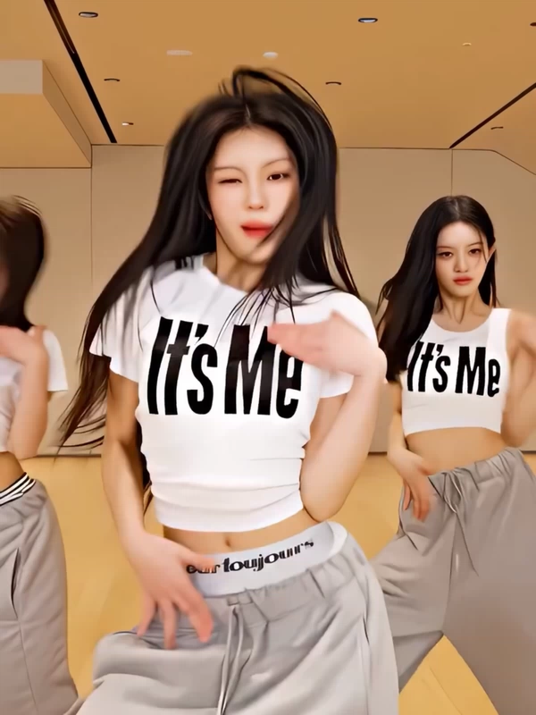 Вонхи ILLIT | Футболка укороченная S-XL (CLO-IL-TEE-WONHEE-6)