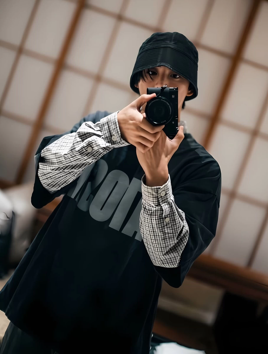 Чонгук BTS | Футболка чёрная S-3XL (CLO-BTS-TEE-JK-2)