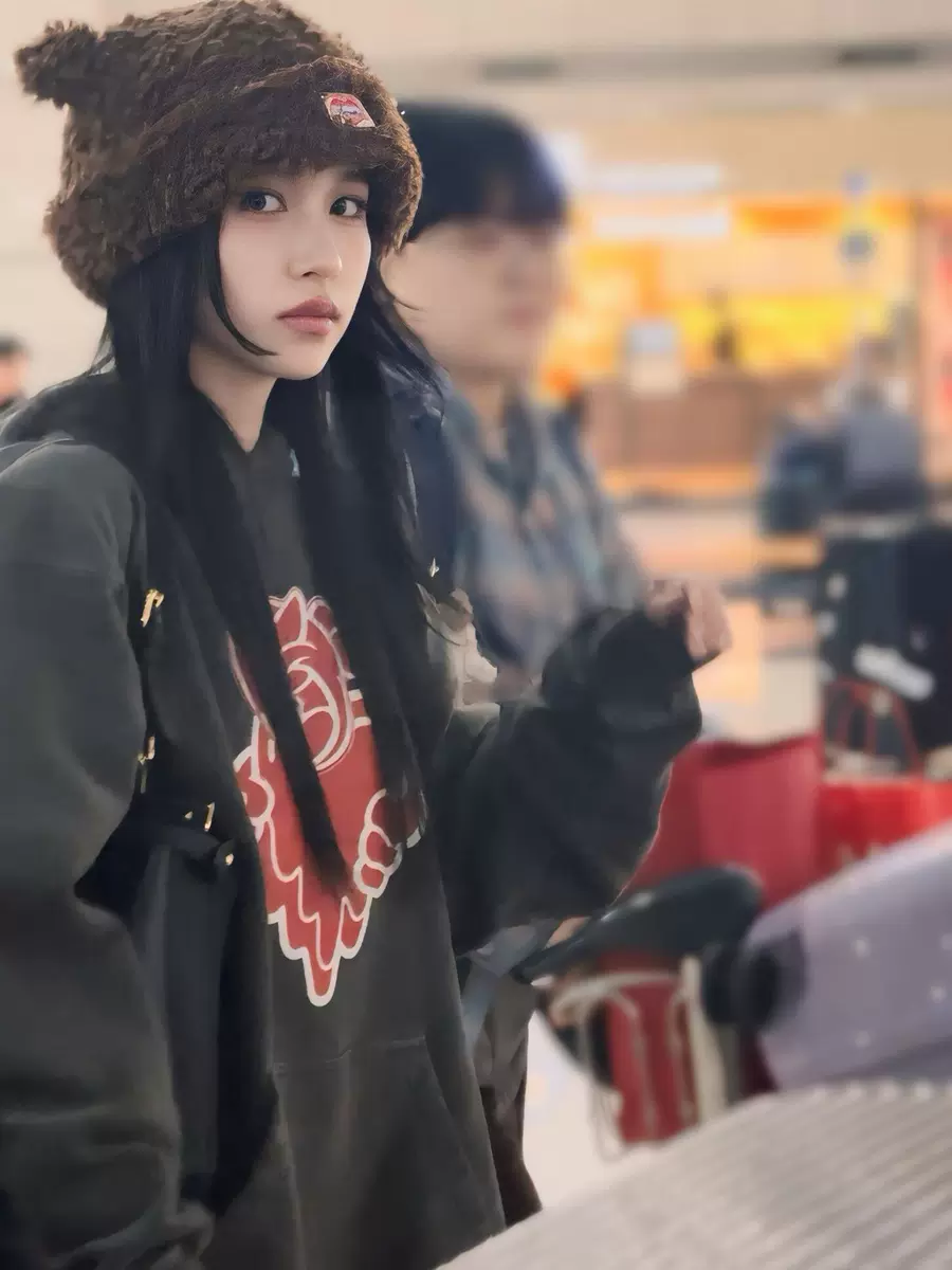 Мина TWICE | Худи чёрный винтажный S-2XL (CLO-TW-HOOD-MINA)