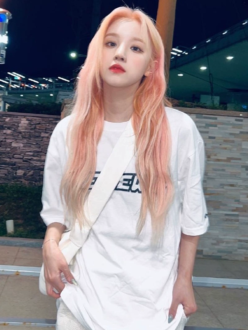 Юци I-DLE | Футболка белая S-4XL (CLO-IDLE-TEE-YUQI-2)