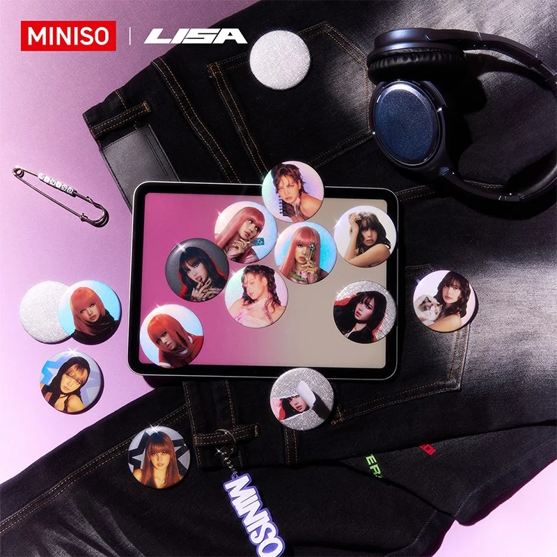 LISA BLACKPINK ALTEREGO х MINISO Значок-сюрприз (слепой пакет) | Официальный K-pop мерч | до солд-аута (M/BP/AE/MINISO/BADGEBAG)