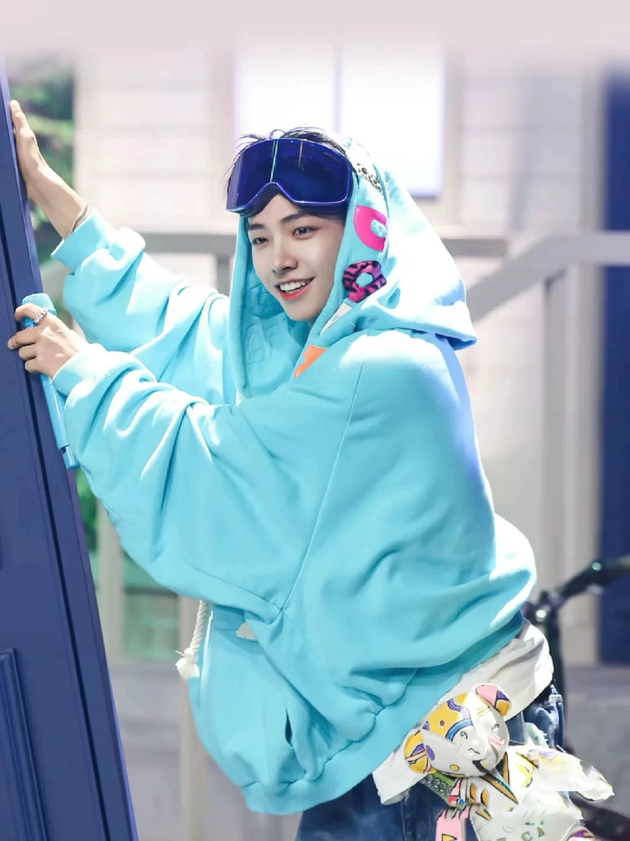 BOYNEXTDOOR | Худи S-2XL (CLO-BND-HOOD-GRP)