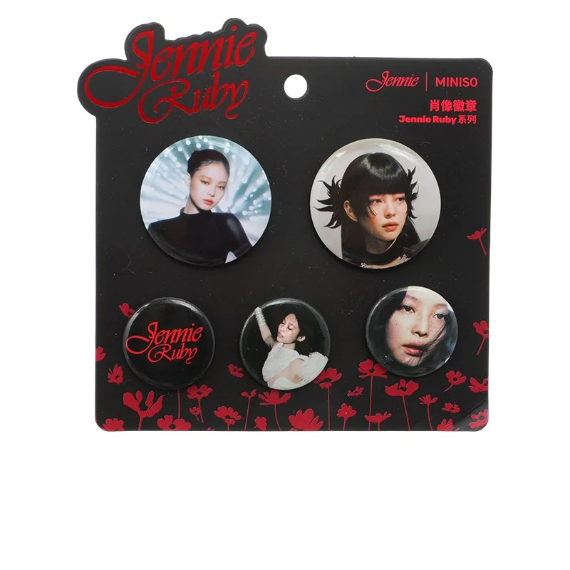 JENNIE BLACKPINK RUBY х MINISO Набор значков, 5 шт (чёрный) | Официальный K-pop мерч | до солд-аута (M/BP/R/MINISO/BADGES-BK)
