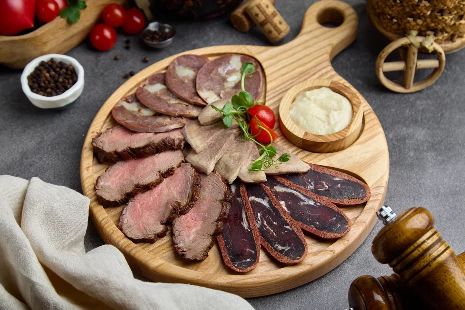 Мясная тарелка 