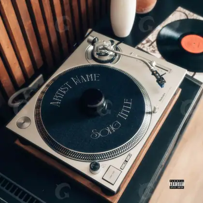 Обложка для альбома «Orange Vinyl»: пластинка; палитра — оранжевая