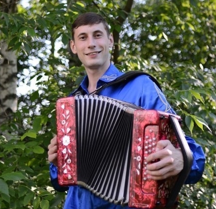 Алексей Симонов Есть красивая одна девушка на земле