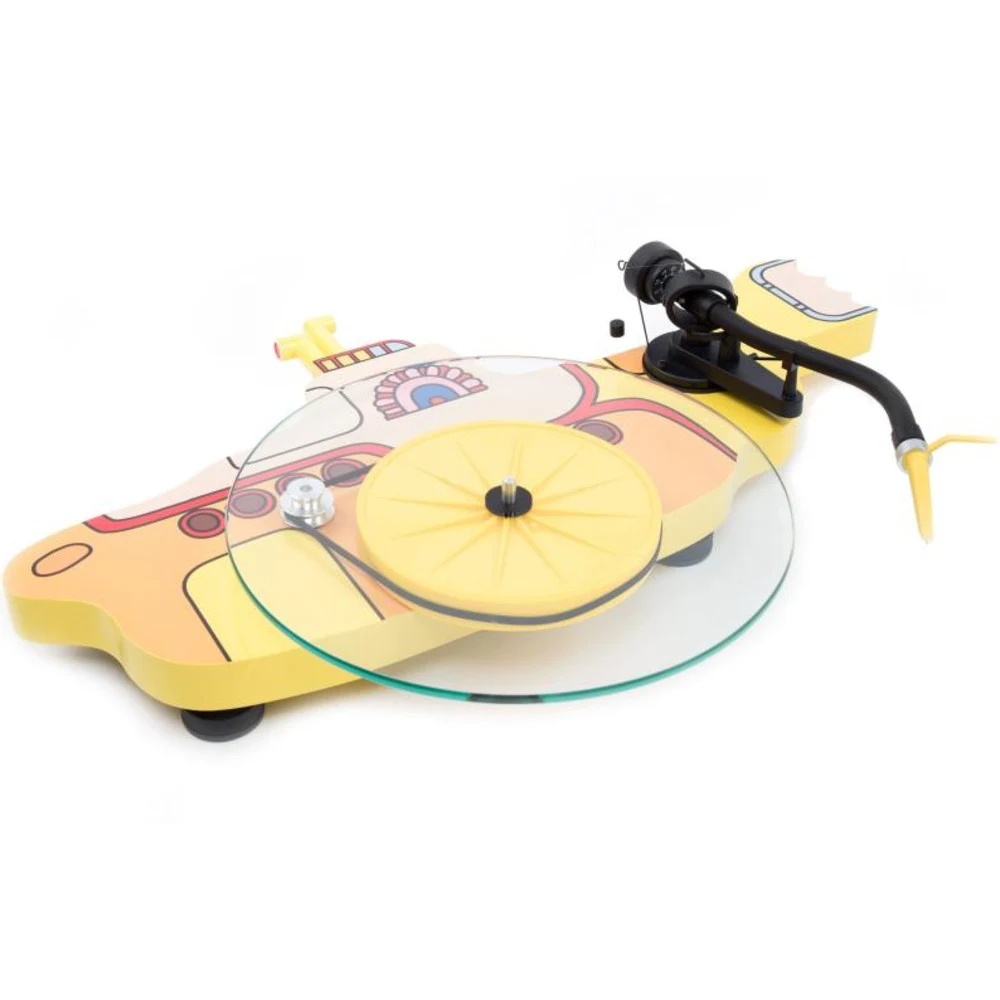 PRO-JECT Проигрыватель пластинок The Beatles Yellow Submarine EAN:9120082383295, Проигрыватель пластинок, дизайнерская серия, S-образный тонарм 8,6“, пассиковый привод, диск из стекла, регулировка с
