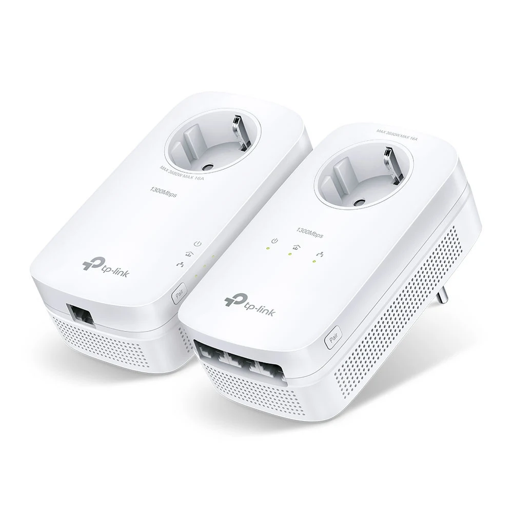 Сетевой адаптер Powerline Tp-Link TL-PA8033P KIT &lt AV1300 комплект 2-портовых гигабитных адаптеров Powerline со встроенной электророзеткой, скорость передачи данных по электросети до 1000 Мбит/с,