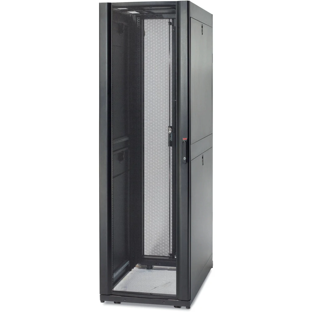 Шкаф APC NetShelter SX 42U, ширина 600 мм, глубина 1070 мм, черные боковые панели Характеристики: Физические: Максимальная высота: 199.1cm Максимальная ширина: 60.0cm Максимальная глубина: 107.0cm В