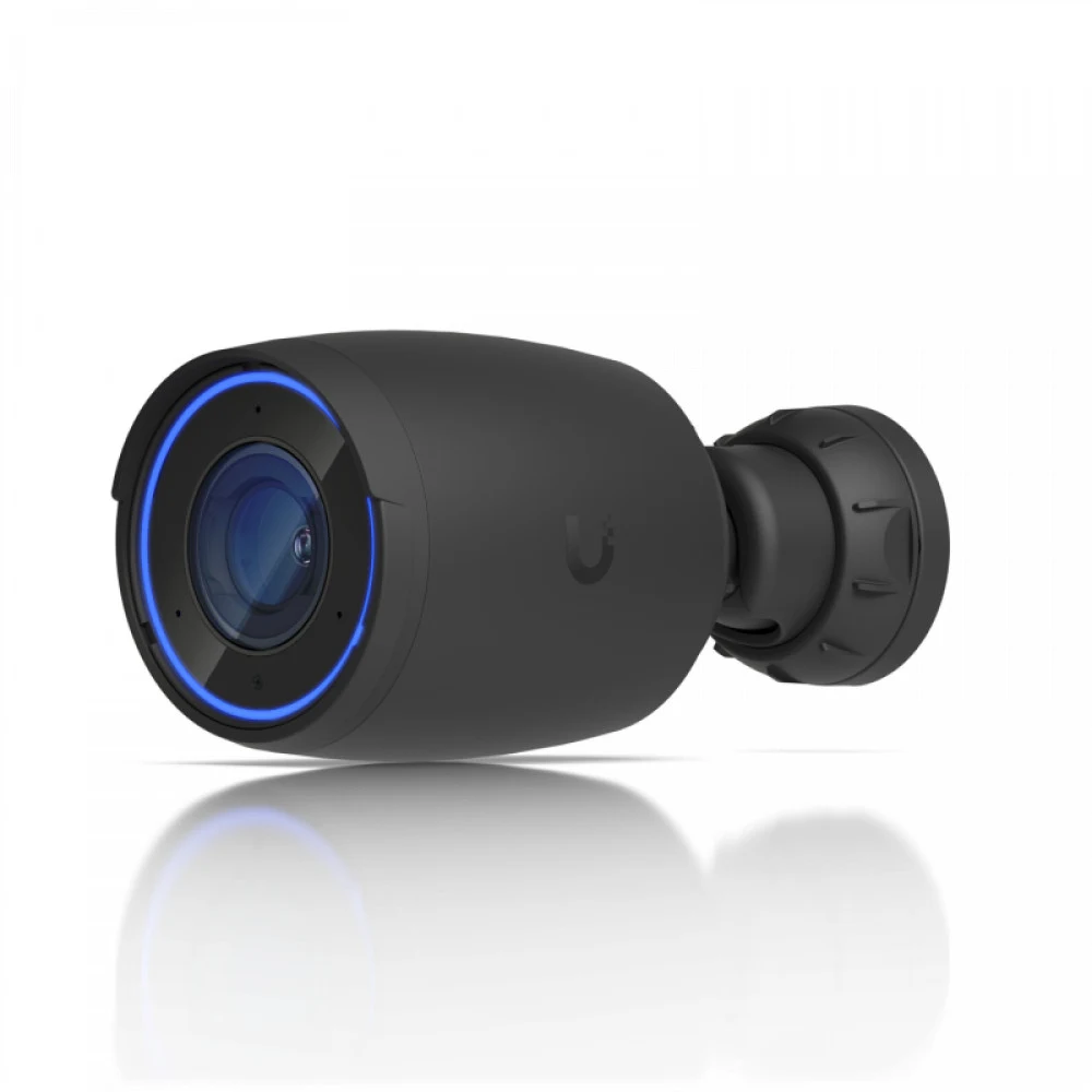 Indoor/outdoor 4K PoE camera with 3x optical zoom and long-distance smart detection capability