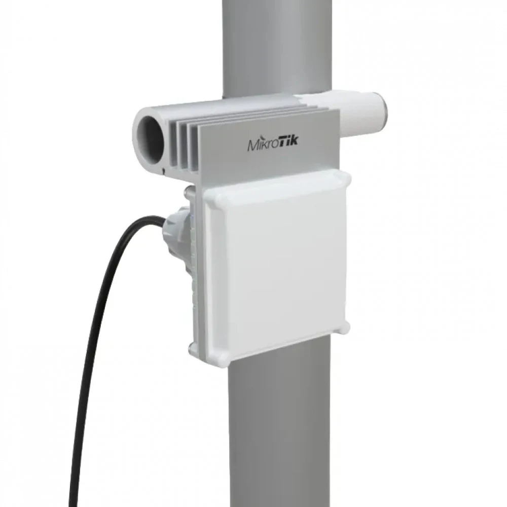 Точка доступа MikroTik Cube 60Pro ac (60Ghz antenna, 802.11ay wireless and 5GHz 802.11ac backup, 4 core x 716MHz CPU, 256MB RAM, 1 x Gigabit LAN port, RouterOS L4, POE, PSU) for use as a CPE in Poin