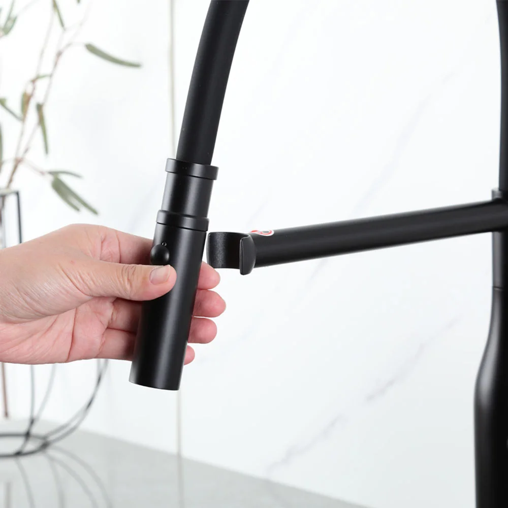Смеситель для кухни GAPPO G4098-26 с гибким изливом, черный — Изображение 6