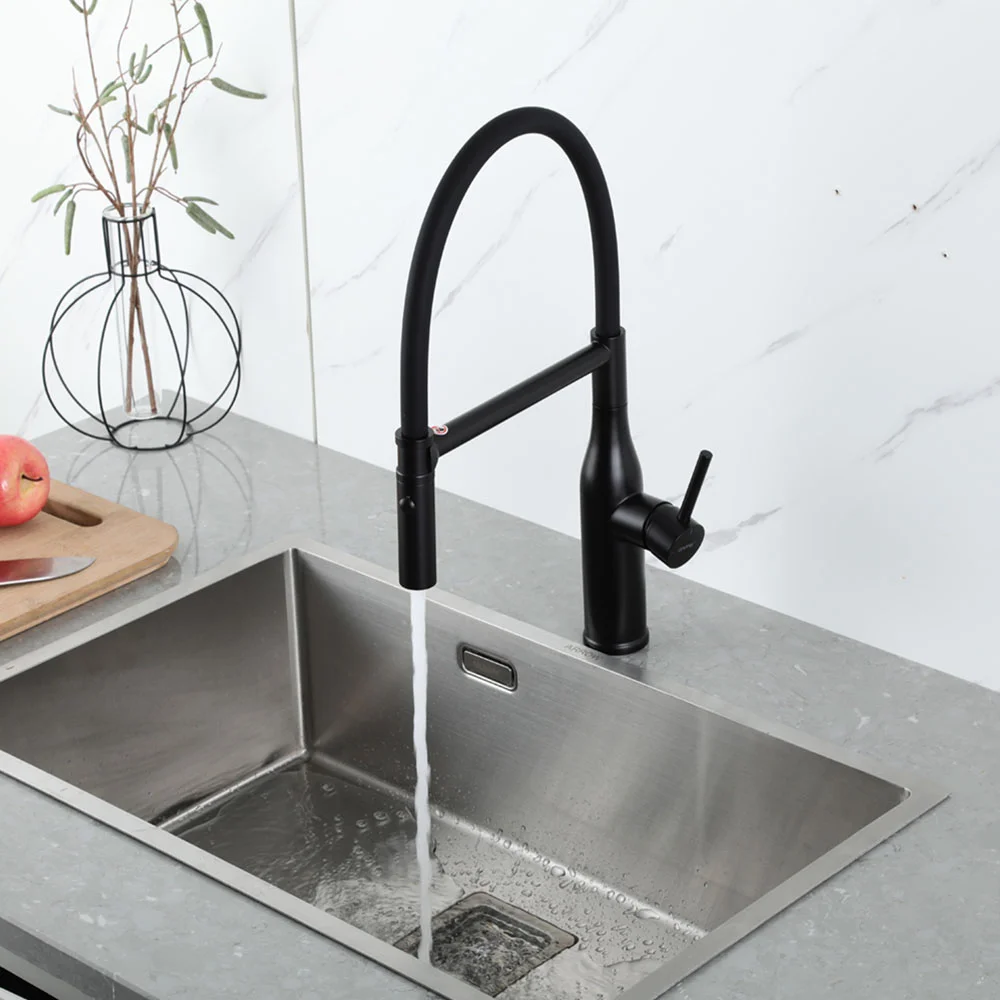 Смеситель для кухни GAPPO G4098-26 с гибким изливом, черный — Изображение 4