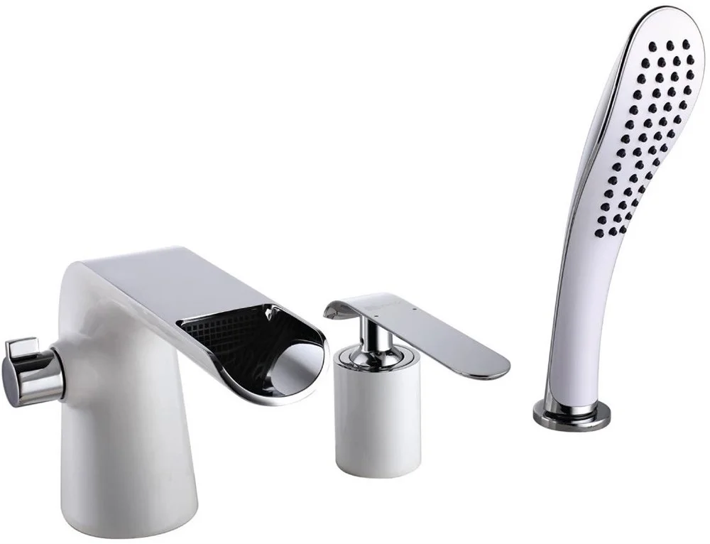 Смеситель на борт ванны Lemark Melange (LM4945CW) Смеситель на борт ванны Lemark Melange (LM4945CW)