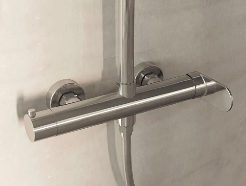 Душевая система Vincea Rondo VSFS-1R0CH без излива, хром Душевая система Vincea Rondo VSFS-1R0CH без излива, хром