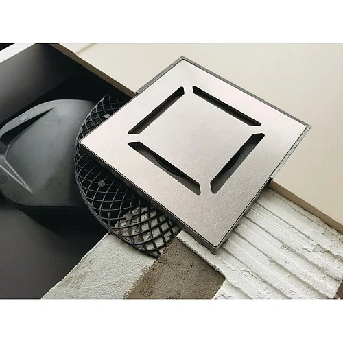 Душевой трап BERGES PLATZ Norma 150х150, матовый хром, S-сифон D50 H60 боковой 090159 Душевой трап BERGES PLATZ Norma 150х150, матовый хром, S-сифон D50 H60 боковой 090159