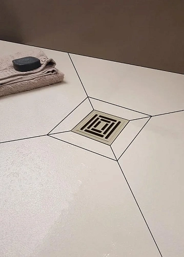 Душевой трап BERGES ZENTRUM Uno 150х150, матовый хром, выпуск D50/75/110 H74 вертикальный 090472 Душевой трап BERGES ZENTRUM Uno 150х150, матовый хром, выпуск D50/75/110 H74 вертикальный 090472