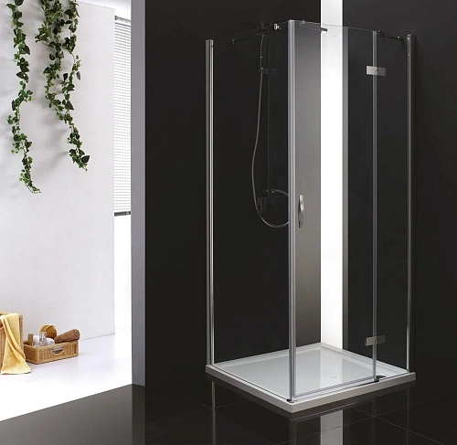Душевой уголок CEZARES BERGAMO-W-A-1-90-C-Cr-R 90x90см стекло прозрачное, профиль хром Душевой уголок CEZARES BERGAMO-W-A-1-90-C-Cr-R 90x90см стекло прозрачное, профиль хром