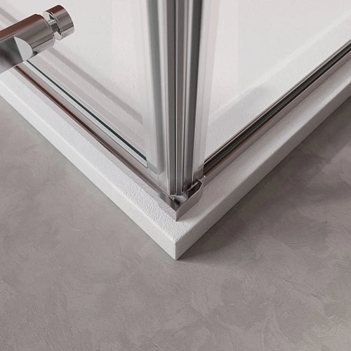 Душевой уголок CEZARES LINER-A-1-100-C-Cr-R 100x100см стекло прозрачное, профиль хром Душевой уголок CEZARES LINER-A-1-100-C-Cr-R 100x100см стекло прозрачное, профиль хром