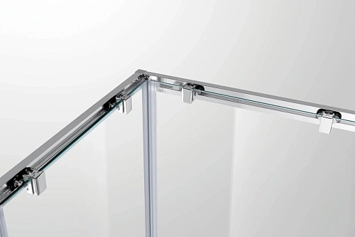 Душевой уголок CEZARES MOLVENO-A-2-80-C-Cr-IV 80x80см стекло прозрачное, профиль хром Душевой уголок CEZARES MOLVENO-A-2-80-C-Cr-IV 80x80см стекло прозрачное, профиль хром