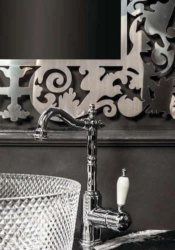 Зеркало Armadi Art Caprice 562 800х1000 поталь серебро с подсветкой Зеркало Armadi Art Caprice 562 800х1000 поталь серебро с подсветкой