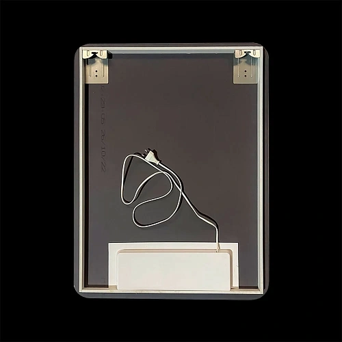 Зеркало Vincea LED VLM-3BE600 600х800 c сенсорным выключателем и диммером Зеркало Vincea LED VLM-3BE600 600х800 c сенсорным выключателем и диммером