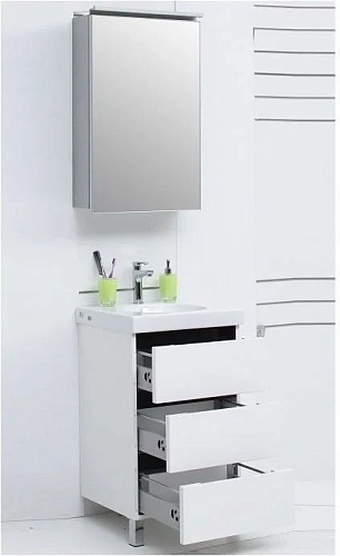 Зеркальный шкаф De Aqua 50 серебро AL 501 050 S Зеркальный шкаф De Aqua 50 серебро AL 501 050 S