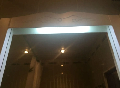 Зеркальный шкаф Orange Классик F7-85ZS1 с подсветкой, орех антикварный Зеркальный шкаф Orange Классик F7-85ZS1 с подсветкой, орех антикварный