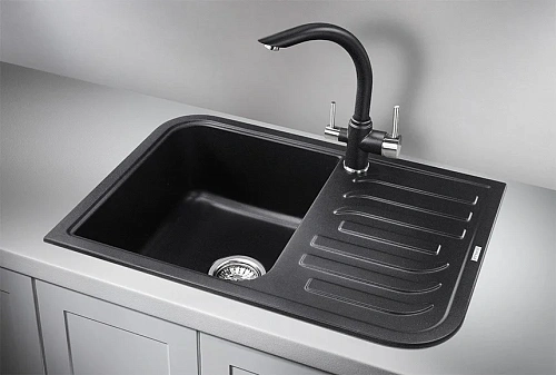 Кухонная мойка Granula 7001, ЧЁРНЫЙ, кварц 695х495 Кухонная мойка Granula 7001, ЧЁРНЫЙ, кварц 695х495