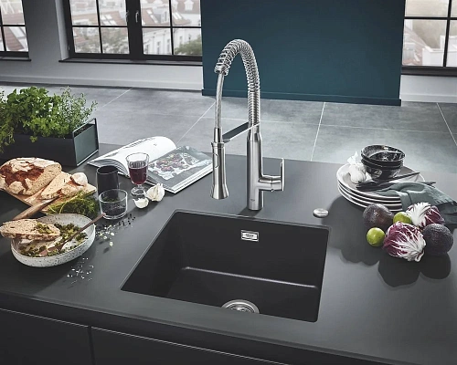 Кухонная мойка GROHE K700U с одной чашей, 533 x 457 мм, черный гранит (31654AP0) Кухонная мойка GROHE K700U с одной чашей, 533 x 457 мм, черный гранит (31654AP0)