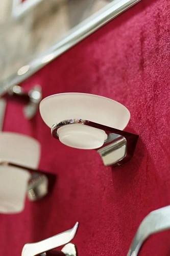 Мыльница ART&MAX SAFFOAM-8659 хром подвесная, стеклянная Мыльница ART&MAX SAFFOAM-8659 хром подвесная, стеклянная