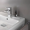 Полотенцедержатель GROHE Essentials Cube, хром (40624001) Полотенцедержатель GROHE Essentials Cube, хром (40624001)