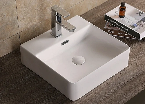 Раковина Ceruttispa CR7602B 420х420х125 накладная, белая, квадратная Раковина Ceruttispa CR7602B 420х420х125 накладная, белая, квадратная