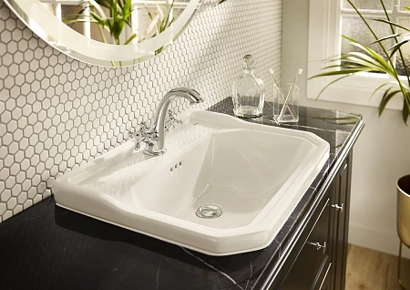 Раковина Roca Carmen 60х45 3270A5000 Раковина Roca Carmen 60х45 3270A5000