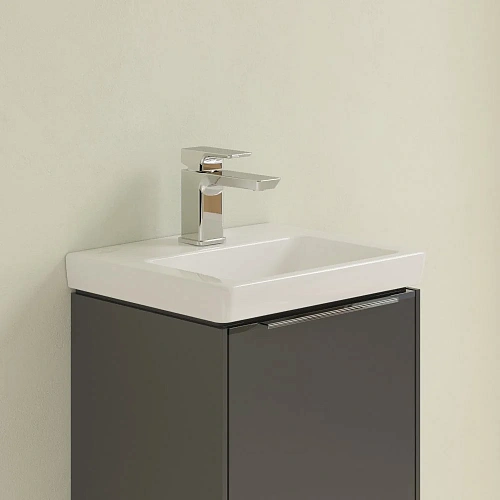 Раковина Villeroy & Boch Subway 3.0 37 x 30.5 см 437038R1 компактная Раковина Villeroy & Boch Subway 3.0 37 x 30.5 см 437038R1 компактная