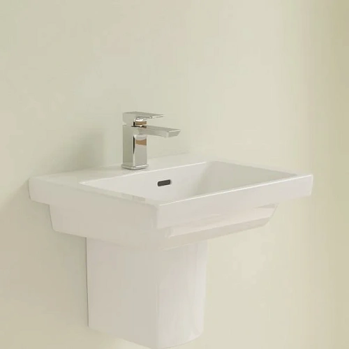 Раковина Villeroy & Boch Subway 3.0 50 x 40 см 437050R1 компактная Раковина Villeroy & Boch Subway 3.0 50 x 40 см 437050R1 компактная