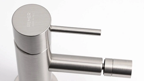 Смеситель для биде Remer X Style X20NP, никель брашированный Смеситель для биде Remer X Style X20NP, никель брашированный