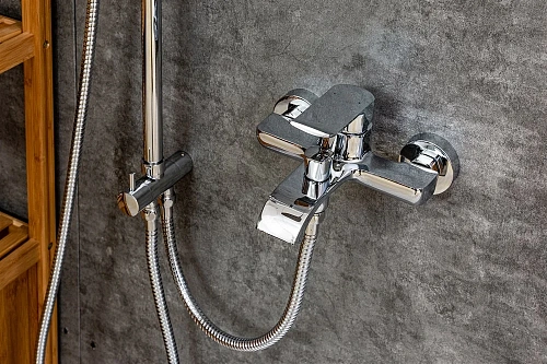 Смеситель для ванны Agger Happy A0410000 Смеситель для ванны Agger Happy A0410000