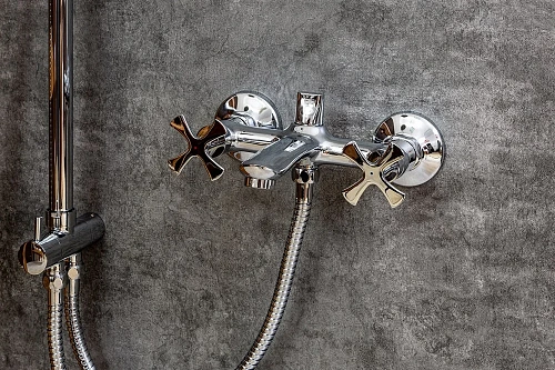 Смеситель для ванны Agger Love A1010000 Смеситель для ванны Agger Love A1010000