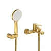 Смеситель для ванны CEZARES STYLUS-VD-BORO с ручным душем, шлангом и держателем, брашированное золото Смеситель для ванны CEZARES STYLUS-VD-BORO с ручным душем, шлангом и держателем, брашированное золото