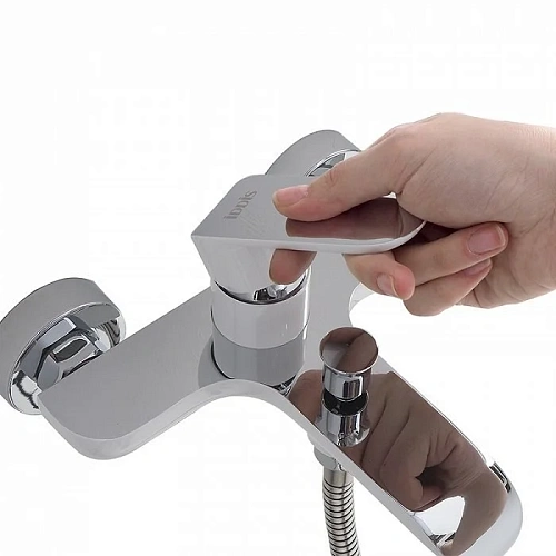 Смеситель для ванны IDDIS Calipso (CALSB00i02WA) Смеситель для ванны IDDIS Calipso (CALSB00i02WA)