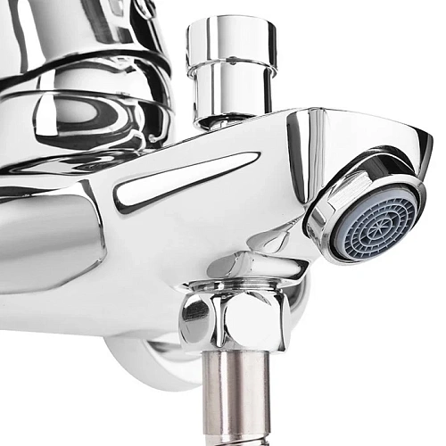 Смеситель для ванны IDDIS Carlow Plus (CRPSB00i02WA) Смеситель для ванны IDDIS Carlow Plus (CRPSB00i02WA)